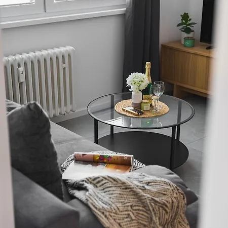 Rezedova One Retreat *